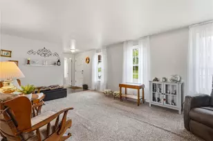 1522 Leona Ave, South Park, PA 15129 - Photo 2