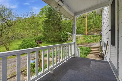 898 Geyer Rd, Pittsburgh, PA 15209 - Photo 8