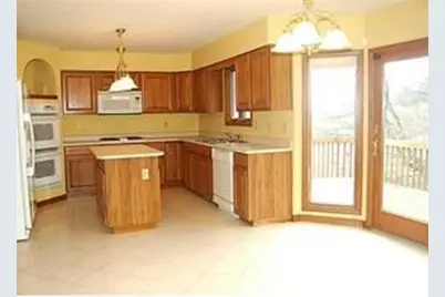 816 Graywyck Drive, Adams Township, PA 16046 - Photo 2