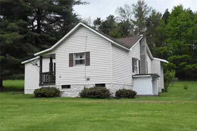 930 Logan Rd, Canoe Banks Twp, PA 15742 - Photo 2