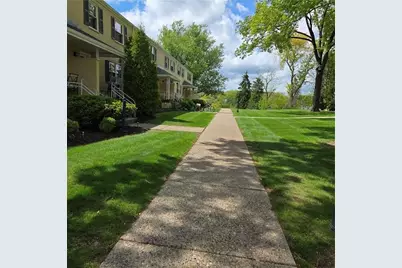 102 Raleigh Ct, Ross Twp, PA 15237 - Photo 16