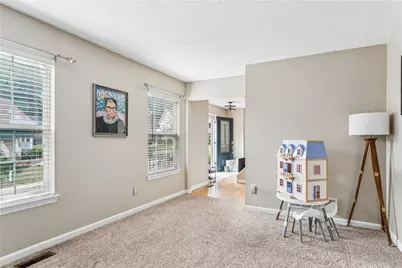 104 Oakbrook Cir, Banksville/Westwood, PA 15220 - Photo 8