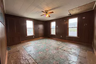 424 Main St, New Eagle, PA 15067 - Photo 6