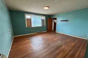 424 Main St, New Eagle, PA 15067 - Photo 4