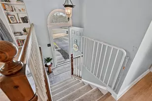 307 Lawrence Pl, Coraopolis, PA 15108 - Photo 4