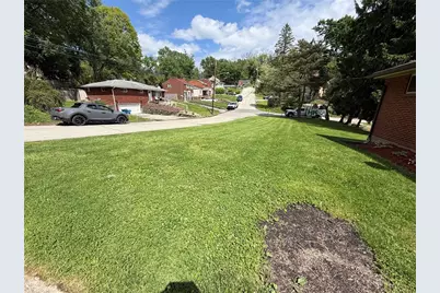 112 Lennox Dr, Pittsburgh, PA 15235 - Photo 12