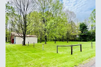 227 Centertown Rd, Mercer Township, PA 16127 - Photo 6