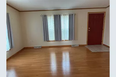 1021 St Clair St, Derry Township, PA 15650 - Photo 4