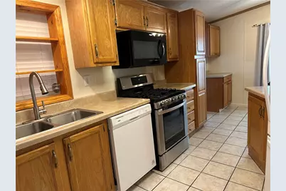 1021 St Clair St, Derry Township, PA 15650 - Photo 8