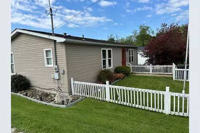 1021 St Clair St, Derry Township, PA 15650 - Photo 2