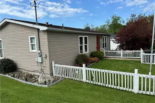 1021 St. Clair St, Derry Township, PA 15650 - Photo 2