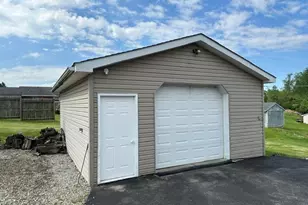 1021 St. Clair St, Derry Township, PA 15650 - Photo 20