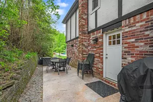 100 Circle Dr, White Oak, PA 15131 - Photo 10