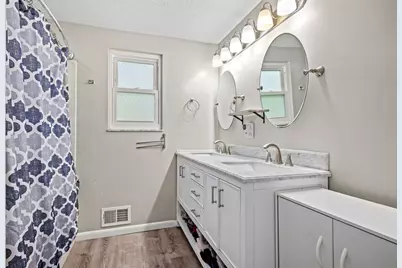 100 Circle Drive, White Oak, PA 15131 - Photo 8