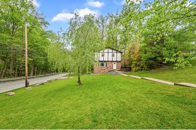 100 Circle Drive, White Oak, PA 15131 - Photo 14