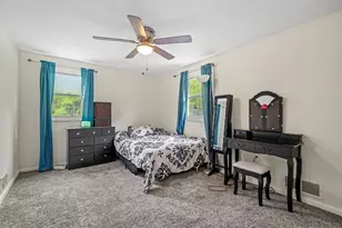 100 Circle Dr, White Oak, PA 15131 - Photo 6