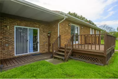 519 Oswald St, Wayne Township, PA 16157 - Photo 8