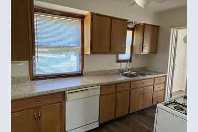23 Virginia Dr, Lincoln Boro, PA 15133 - Photo 2