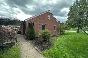 904 Sandalwood Dr, Greensburg, PA 15601 - Photo 8