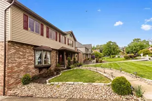 215 Church Dr, Robinson Twp, PA 15108 - Photo 4