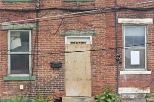 3 Davis Row, East Pittsburgh, PA 15212 - Photo 2