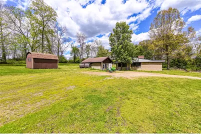 324 Fenfield Dr, Unity Township, PA 15650 - Photo 12