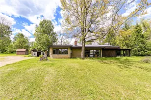 324 Fenfield Dr, Unity Township, PA 15650 - Photo 2