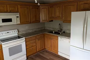 179 London Towne Dr, Pittsburgh, PA 15226 - Photo 2