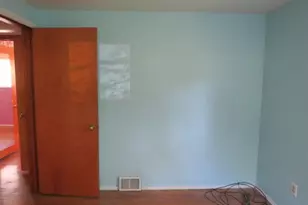 429 Woodrift Ln, Pittsburgh, PA 15236 - Photo 2