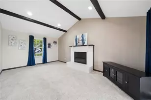 24 Waverly Dr, Greensburg, PA 15601 - Photo 8