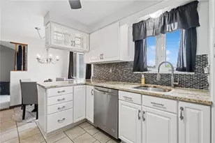 24 Waverly Dr, Greensburg, PA 15601 - Photo 4