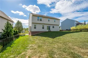2076 Majestic Dr, North Strabane, PA 15317 - Photo 34