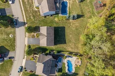 2076 Majestic Dr, North Strabane, PA 15317 - Photo 38