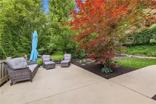 115 Newburn Dr, Pittsburgh, PA 15216 - Photo 32