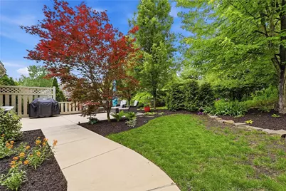 115 Newburn Drive, Pittsburgh, PA 15216 - Photo 34