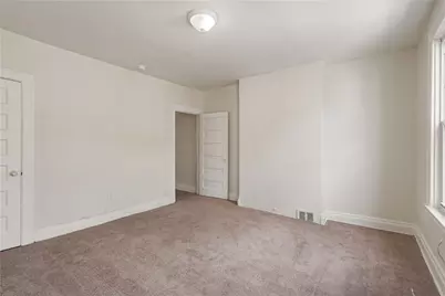 23 Edith Pl, Pittsburgh, PA 15213 - Photo 16