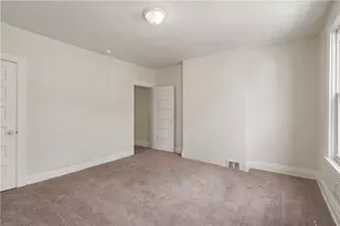 23 Edith Pl, Pittsburgh, PA 15213 - Photo 16