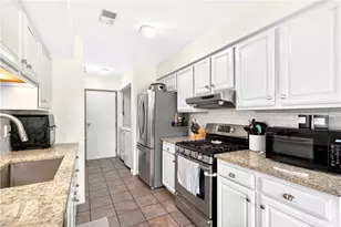 404 Chandler Pl, Pittsburgh, PA 15212 - Photo 10