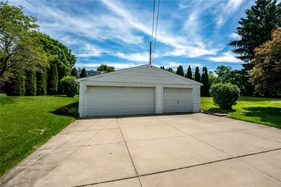 1041 Ohio Ave, Midland Boro, PA 15059 - Photo 8