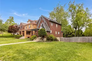 3173 Shady Ave, Pittsburgh, PA 15217 - Photo 2