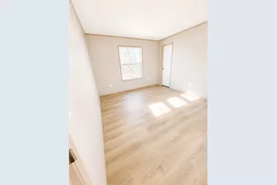 146 Roundtop Circle, Scottdale, PA 15683 - Photo 4