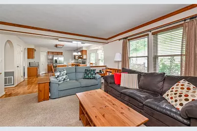 4823 Shamrogue Ct, Hampton, PA 15101 - Photo 12