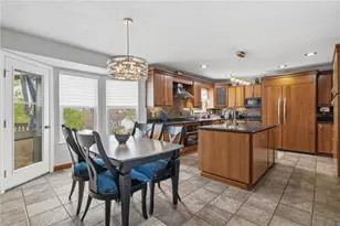 442 Shelbourne Dr, Pittsburgh, PA 15239 - Photo 8