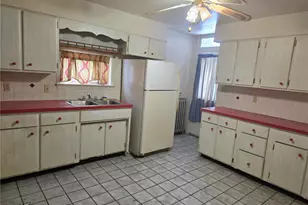 1206 Delaware Ave, New Castle, PA 16105 - Photo 4