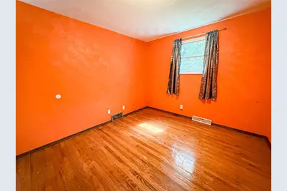329 S Home Ave, Twp of But NE, PA 16001 - Photo 34