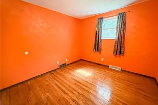 329 S Home Ave, Twp of But NE, PA 16001 - Photo 34
