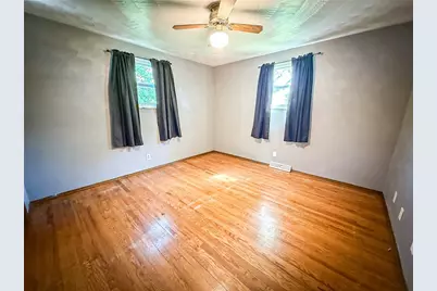 329 S Home Ave, Twp of But NE, PA 16001 - Photo 20