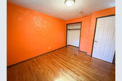 329 S Home Ave, Twp of But NE, PA 16001 - Photo 32