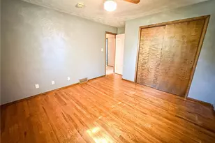 329 S Home Ave, Twp of But NE, PA 16001 - Photo 22