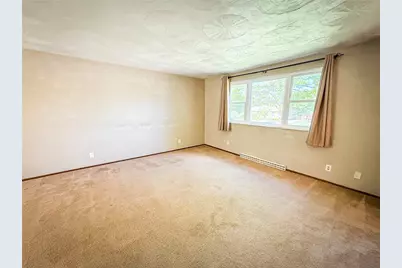 329 S Home Ave, Twp of But NE, PA 16001 - Photo 16